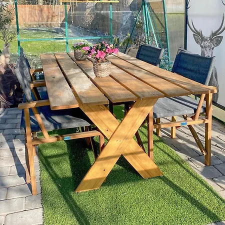 3 Bedroom Beautiful In Feriehus