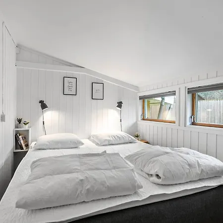 Feriehus 3 Bedroom Beautiful In