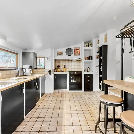 Feriehus 3 Bedroom Beautiful In *
