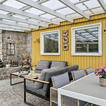 3 Bedroom Beautiful In Feriehus Grevinge