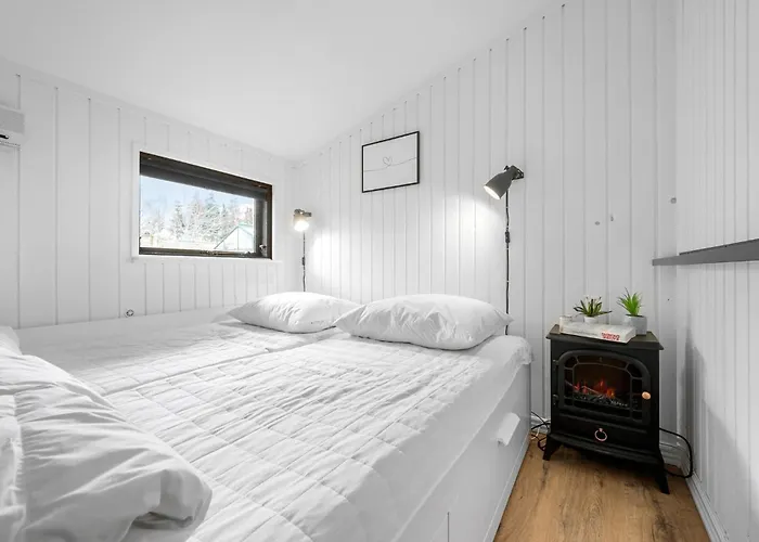 Feriehus 3 Bedroom Beautiful In Grevinge