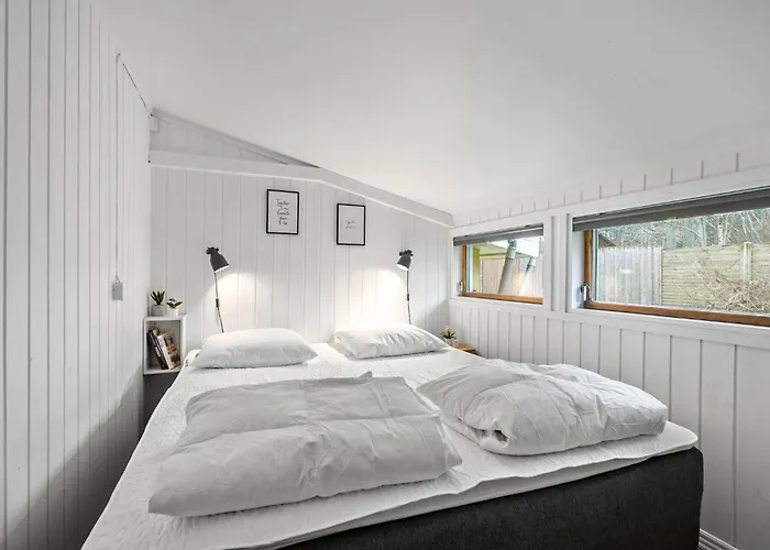 Feriehus 3 Bedroom Beautiful In